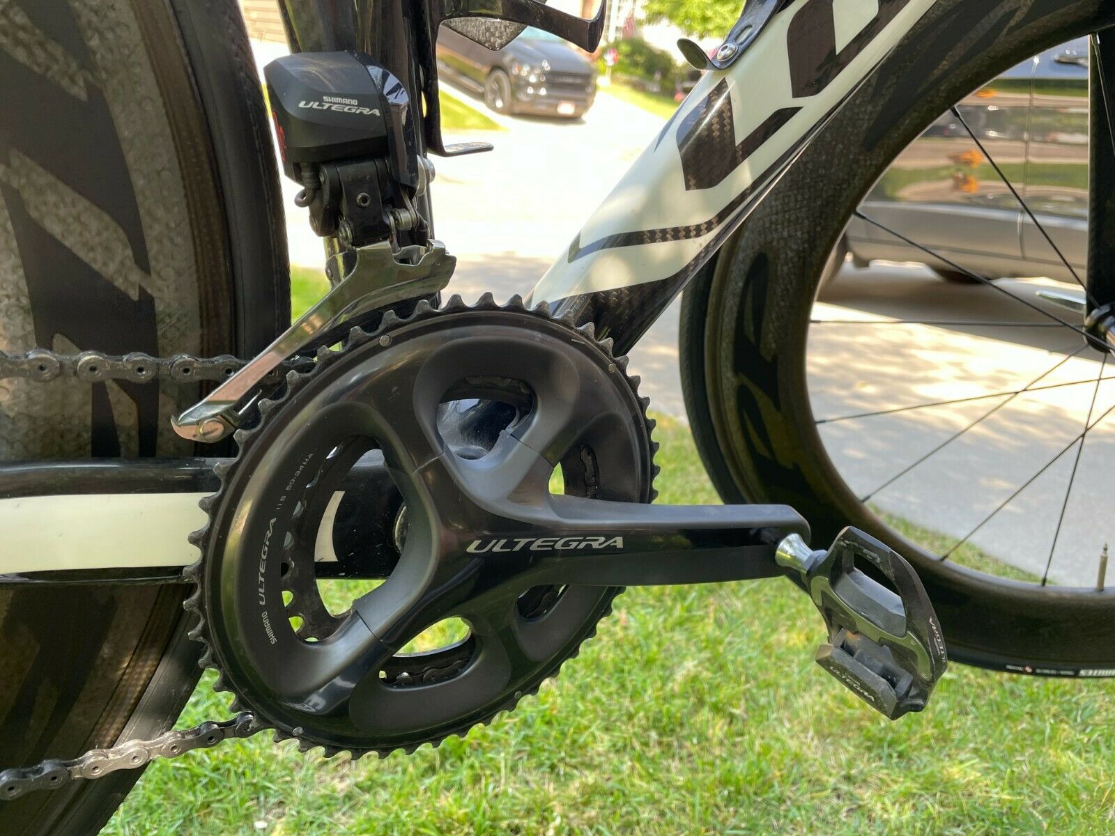 Look 576 AERO Triathlon Bike with Di2 and Zipp Carbon Clincher wheels - Fresh Stock Dated December 2025