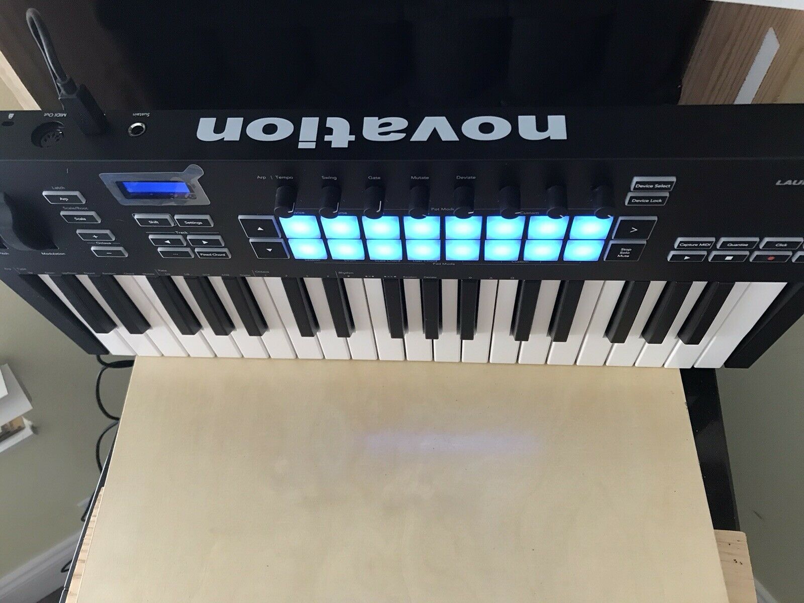 Novation Launchkey 37 Mk3 37-key Keyboard Controller - Fresh Stock Dated December 2025