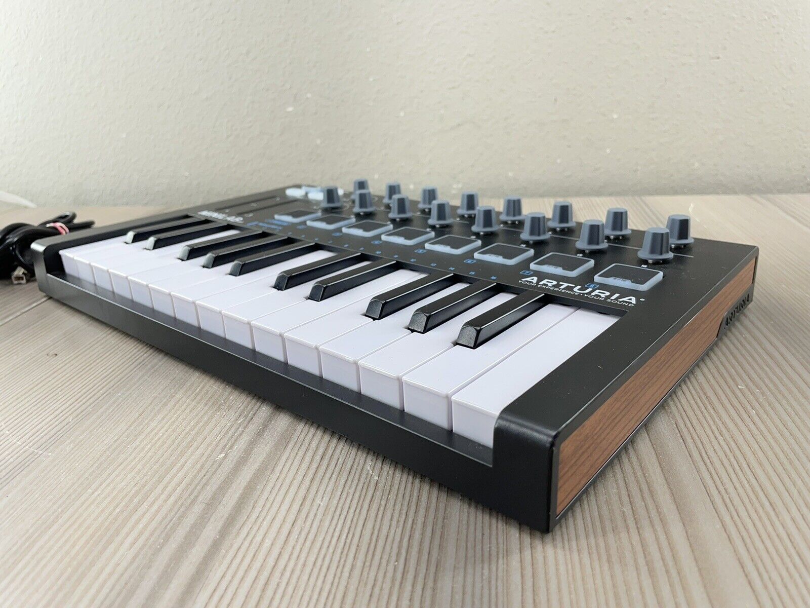 Arturia MiniLab MkII 25-Key USB Controller + USB Cable - Fresh Stock Dated December 2025
