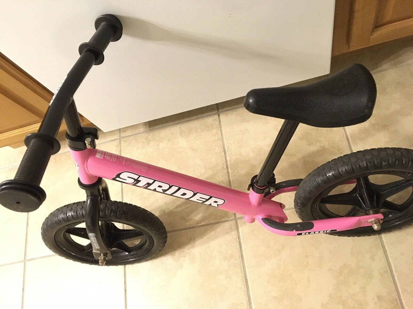 Strider 12 inch Sport No-Pedal Balance Bike Girls Used - Fresh Stock Dated December 2025
