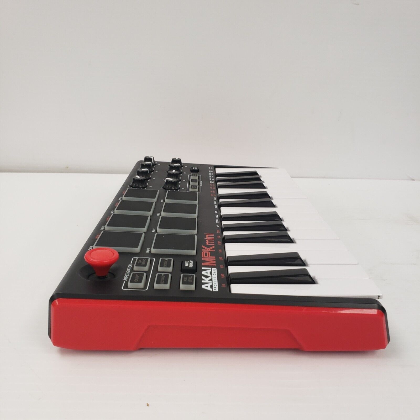 (24746-2) MPK Mini Keyboard - Fresh Stock Dated December 2025