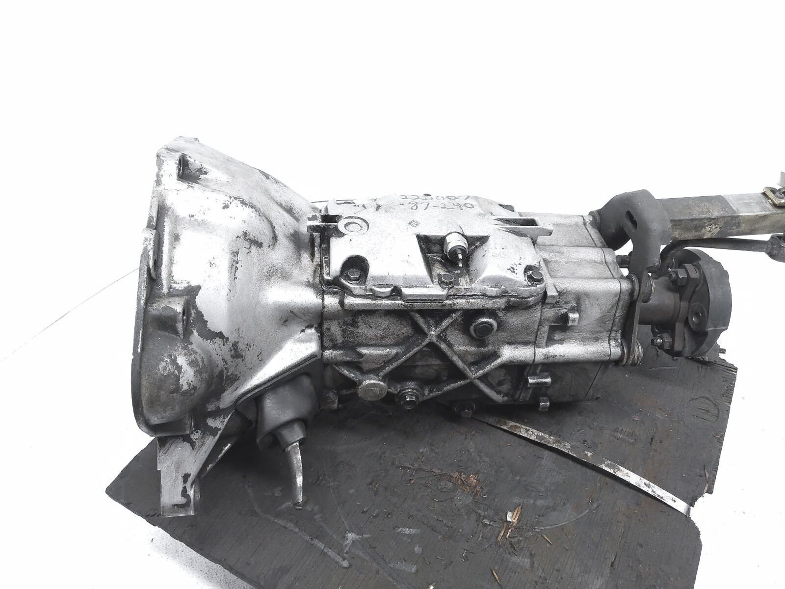 1990 Volvo 240 Manual Transmission Gearbox Tranny 190K Miles 1023561 - Fresh Stock Dated December 2025