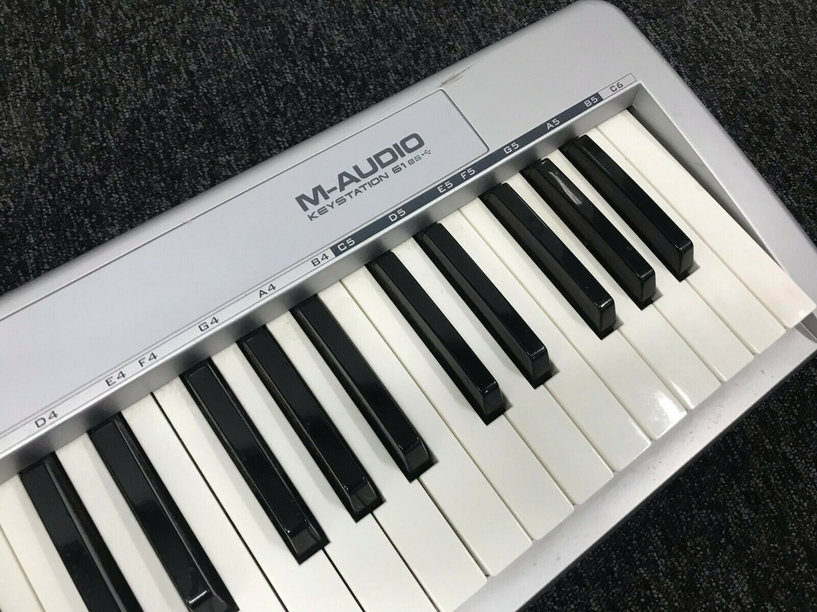 M-Audio Keystation 62 ES 2018 Silver - Fresh Stock Dated December 2025