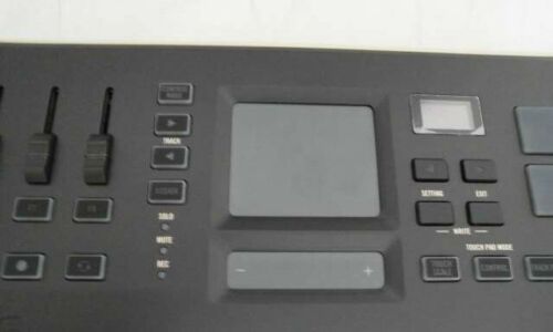 Korg TAKTILE-25 Keyboard Excellent+ - Fresh Stock Dated December 2025