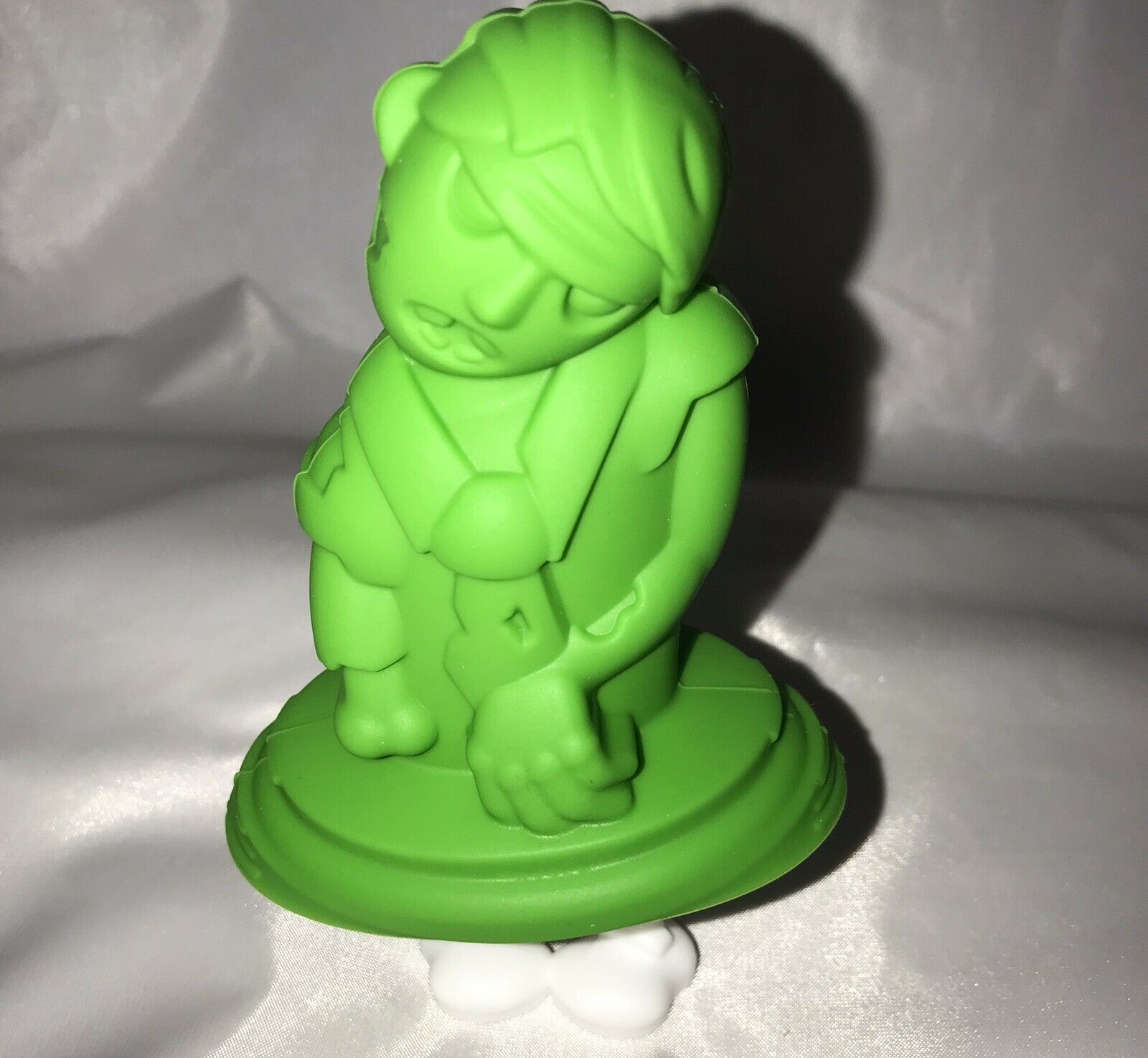 New Tovolo Zombies Ice Pop Molds, Flexible Silicone & Stick Legs Set of 4  Green - Fresh Stock Dated February 2026