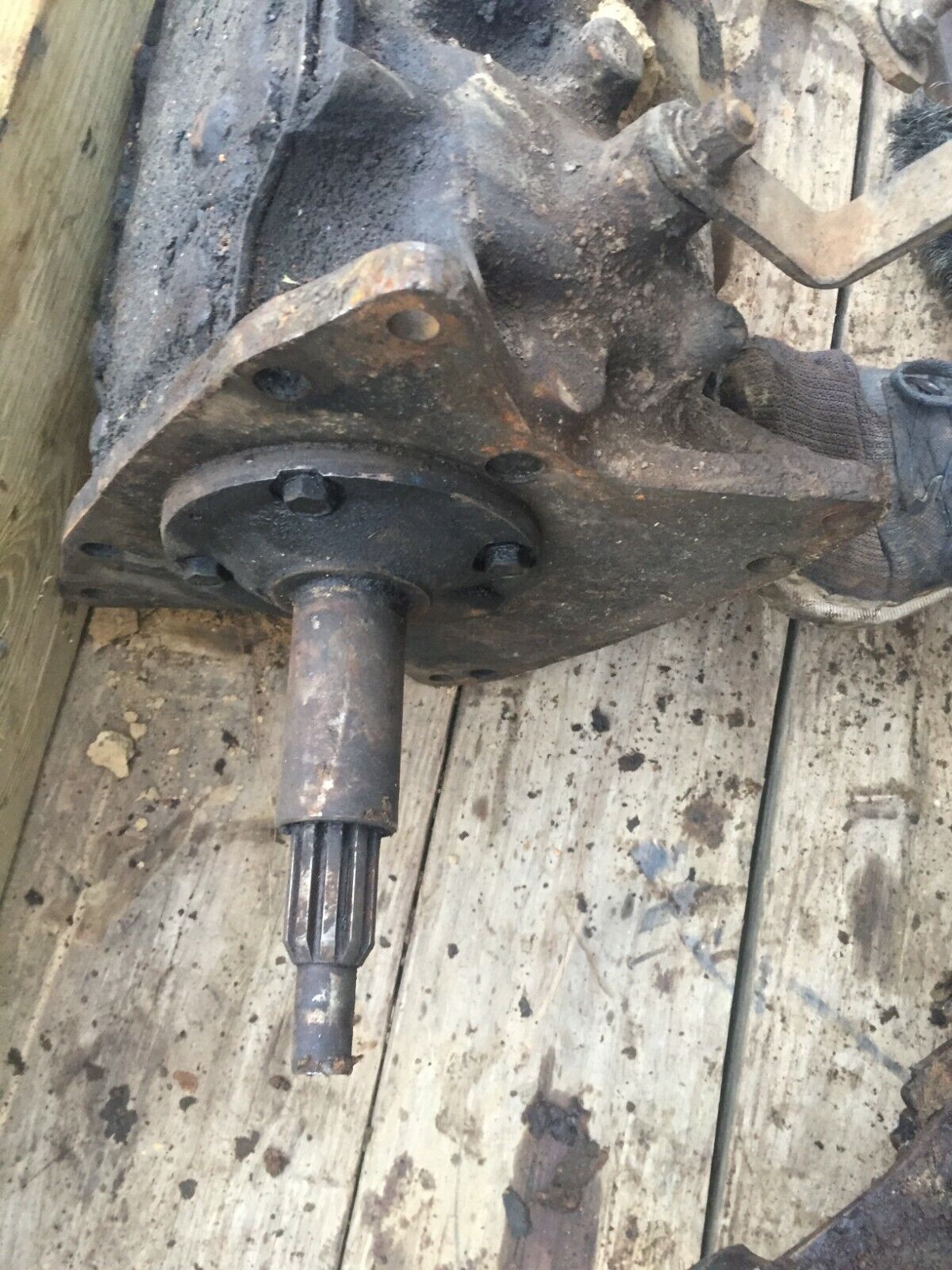 1960s 1970s 1980s Ford truck car manual standard 3 speed toploader transmission - Fresh Stock Dated December 2025