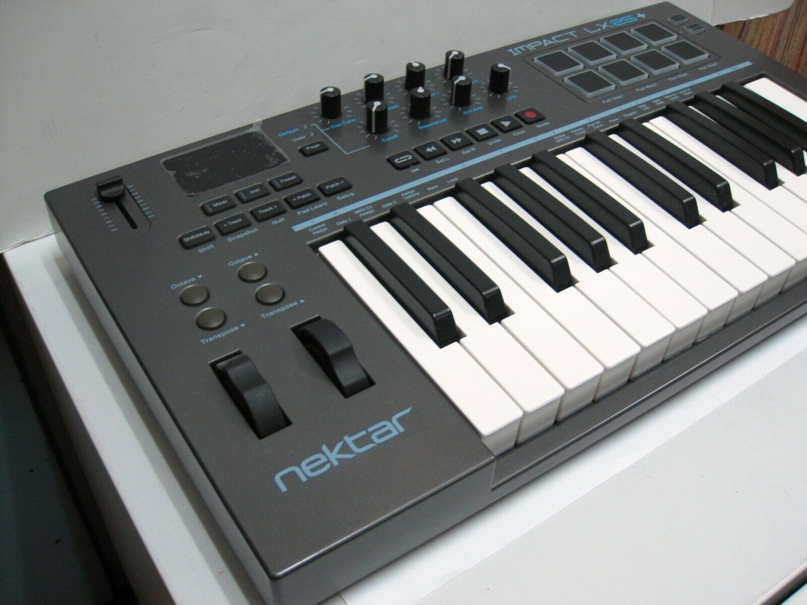 L@@K Nektar IMPACT LX25+ 25 Keys 8 Pads MIDI Controller keybord Free Ship - Fresh Stock Dated December 2025