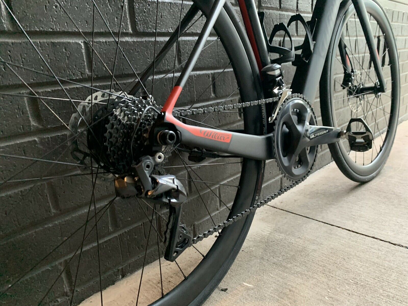 Wilier centro 1 hybrid Di2 Medium 54cm - Fresh Stock Dated December 2025