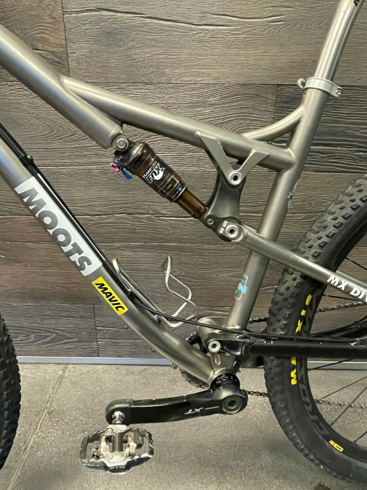 Moots Divide MX Titanium Full Suspension - Large - Fresh Stock Dated December 2025