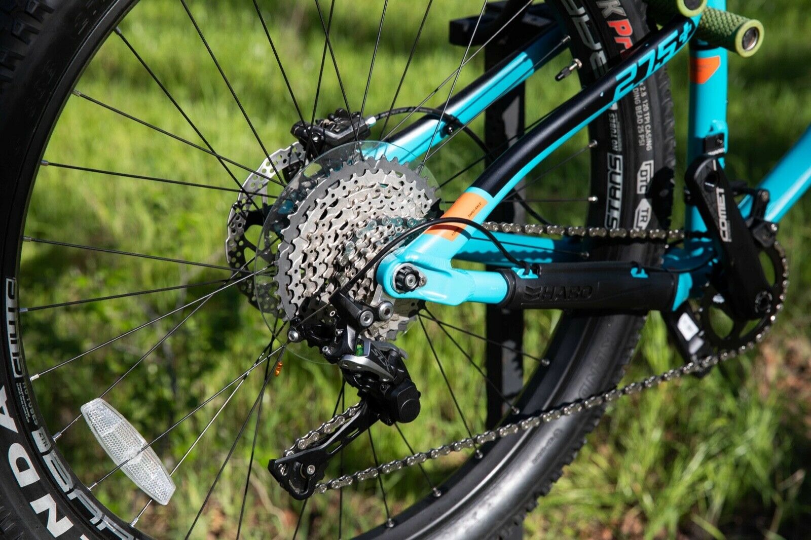 MTB HARO Subvert HT5 40cm  Aqua / Black - Fresh Stock Dated December 2025