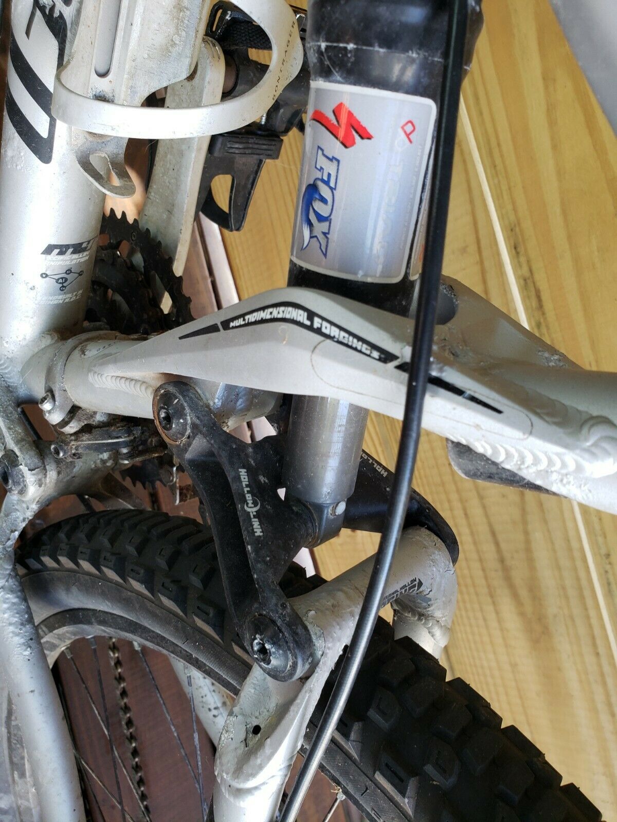 Specialized Stumpjumper Expert L Fsr Mountain Trail Bike Fox Talas Mavic 317 - Fresh Stock Dated December 2025