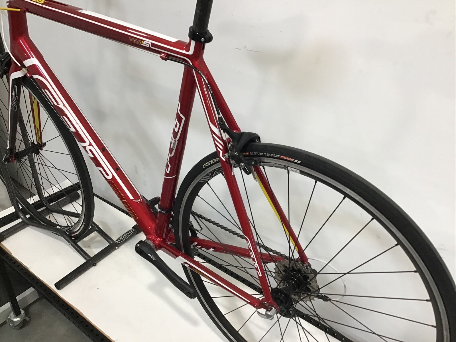 2012 Felt F85 Superlite Road Bike 61cm Aluminum Shimano 105 - Fresh Stock Dated January 2026