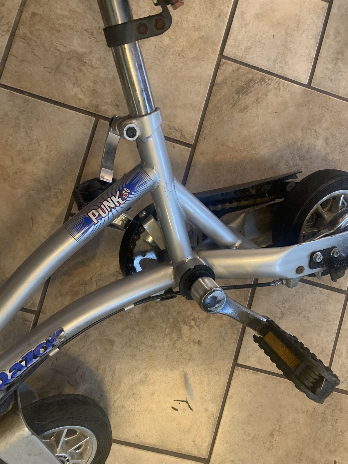 Razor Punk 180 Trick Peddle Bike As Is - Fresh Stock Dated January 2026