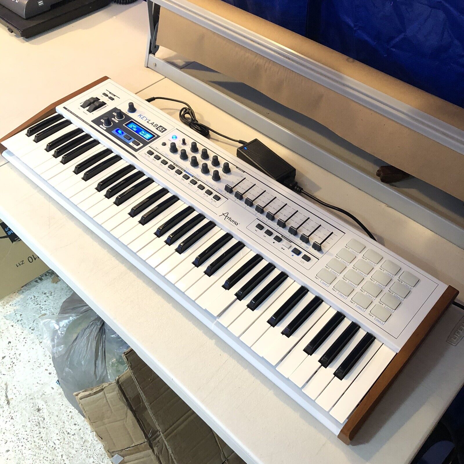 Arturia KeyLab 61 MIDI keyboard controller Broken Keys Read Description - Fresh Stock Dated December 2025