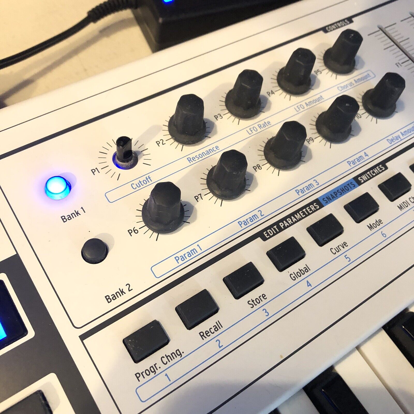 Arturia KeyLab 61 MIDI keyboard controller Broken Keys Read Description - Fresh Stock Dated December 2025