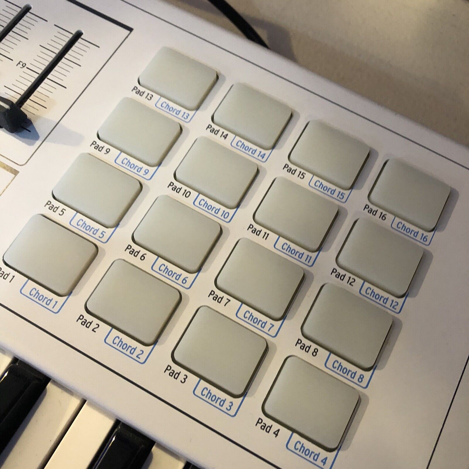 Arturia KeyLab 61 MIDI keyboard controller Broken Keys Read Description - Fresh Stock Dated December 2025