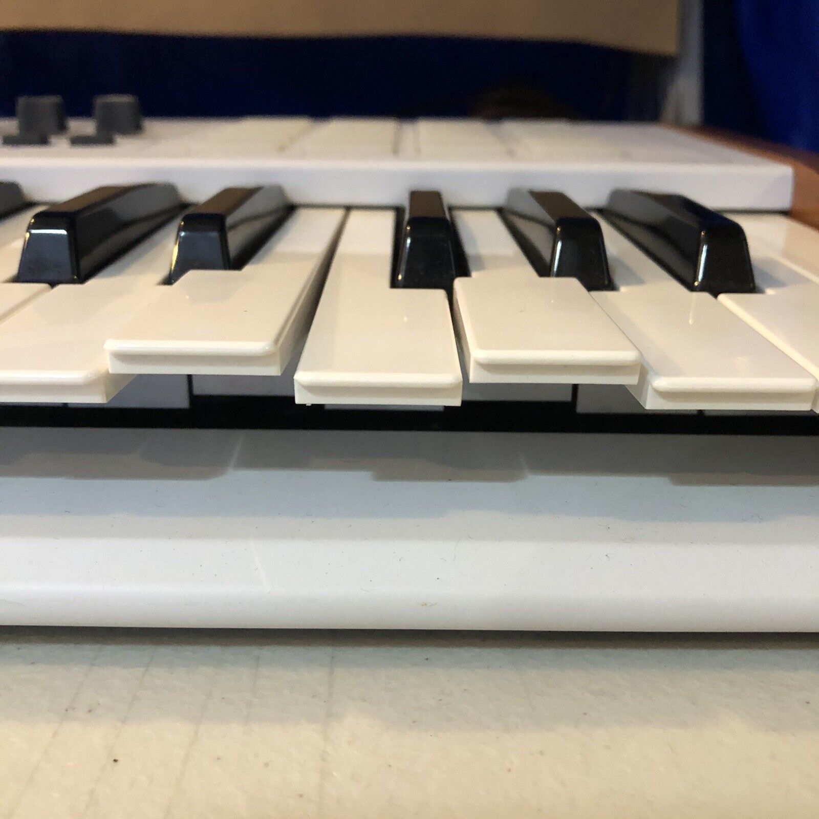 Arturia KeyLab 61 MIDI keyboard controller Broken Keys Read Description - Fresh Stock Dated December 2025