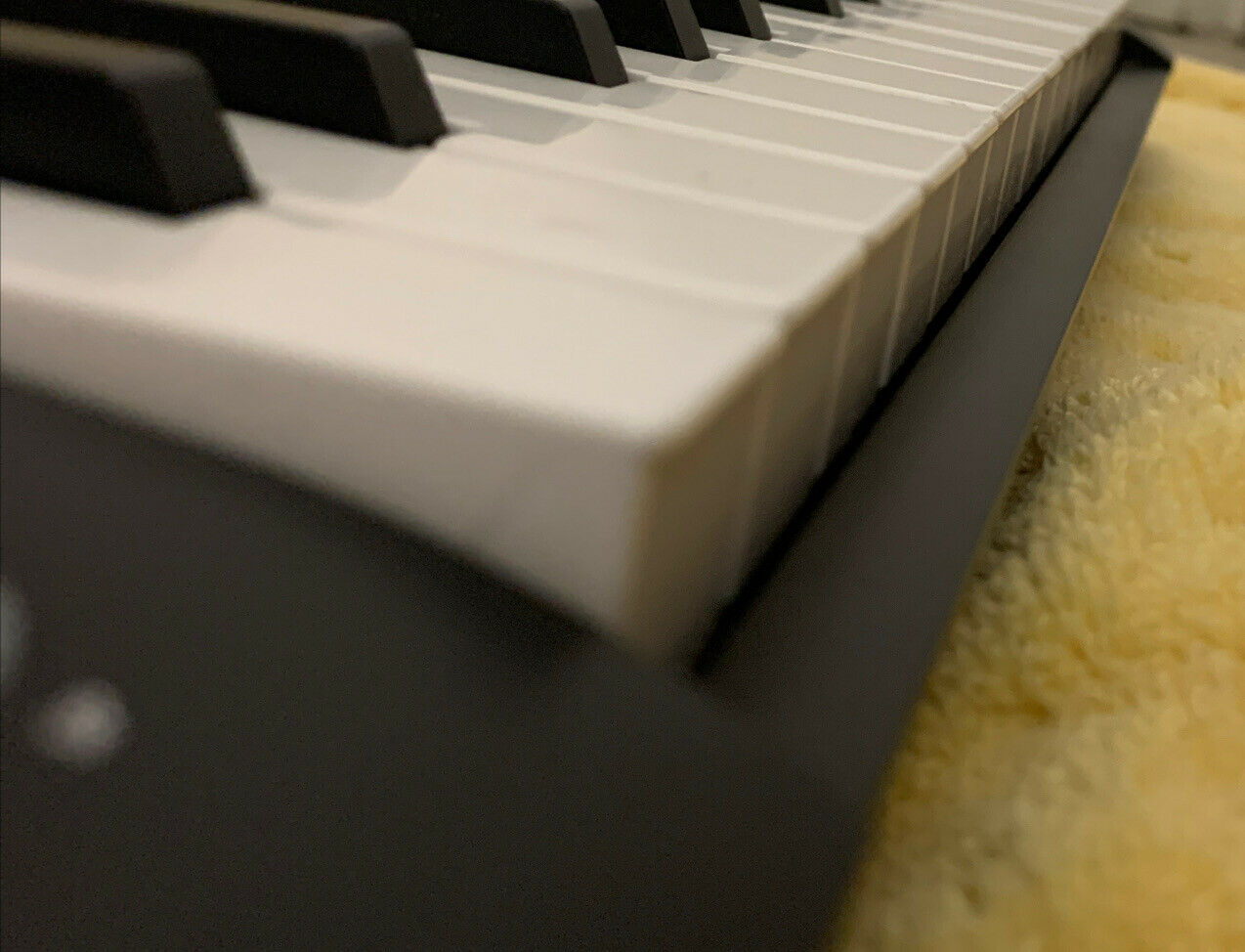 Korg Microkey 25 Key Ultra Compact USB Controller - pre owned - Fresh Stock Dated December 2025