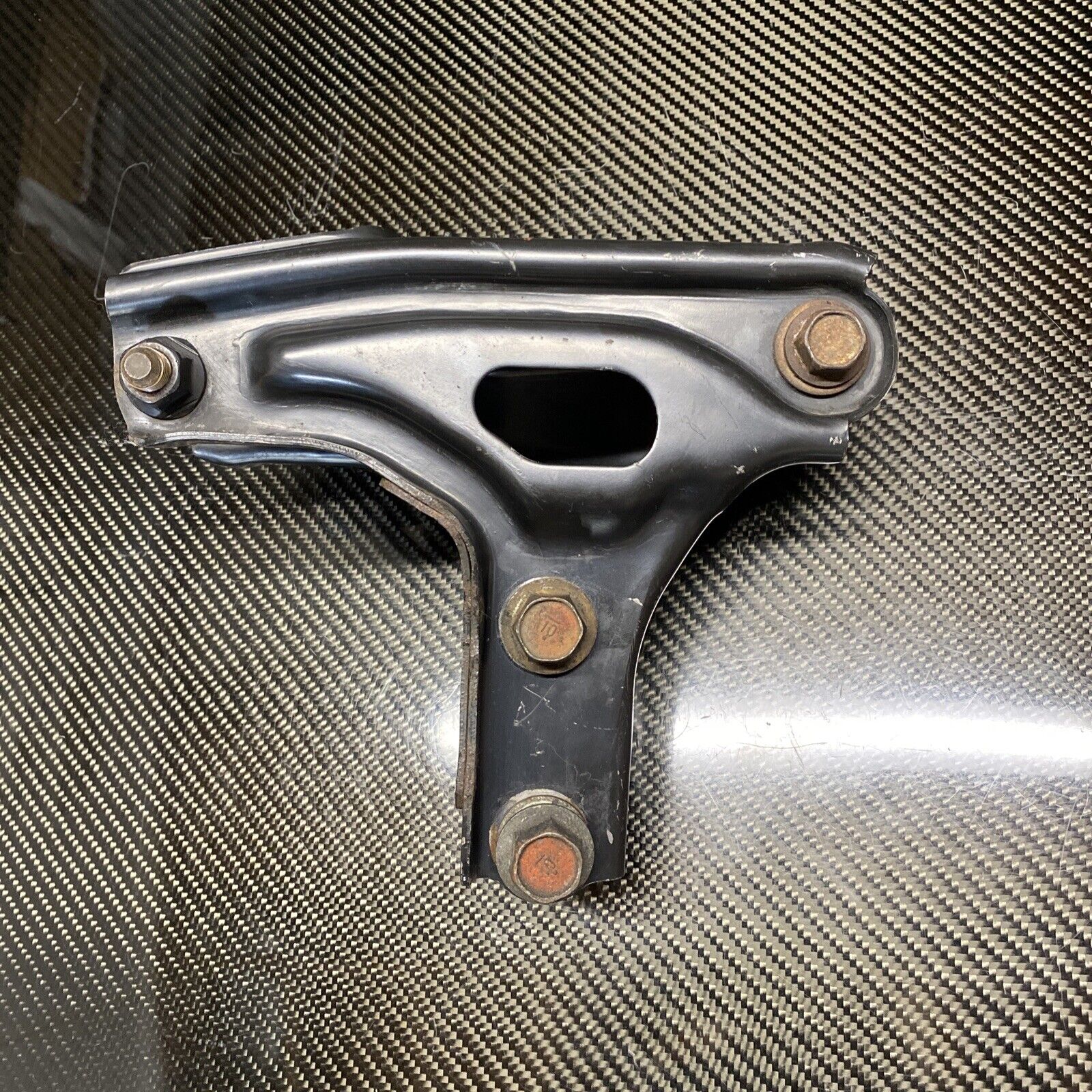 1997-2001 Honda Crv rear t bracket auto to manual conversion OEM - Fresh Stock Dated December 2025