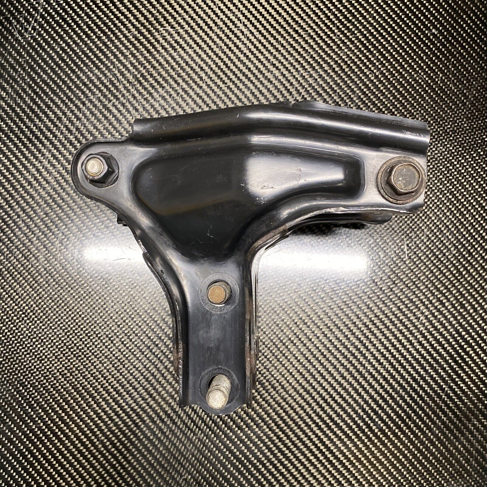 1997-2001 Honda Crv rear t bracket auto to manual conversion OEM - Fresh Stock Dated December 2025