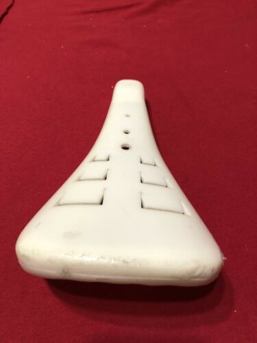 80’s Used Dyno Compe Or Detour White Viscount 2188 Seat OLD SCHOOL BMX - Fresh Stock Dated December 2025
