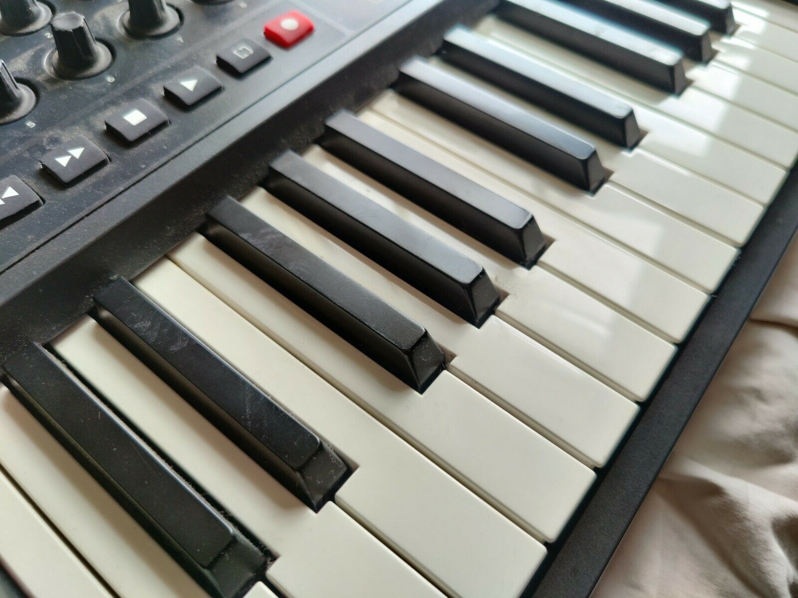 Novation Impulse 49 USB MIDI Controller Needs fixed - Fresh Stock Dated December 2025