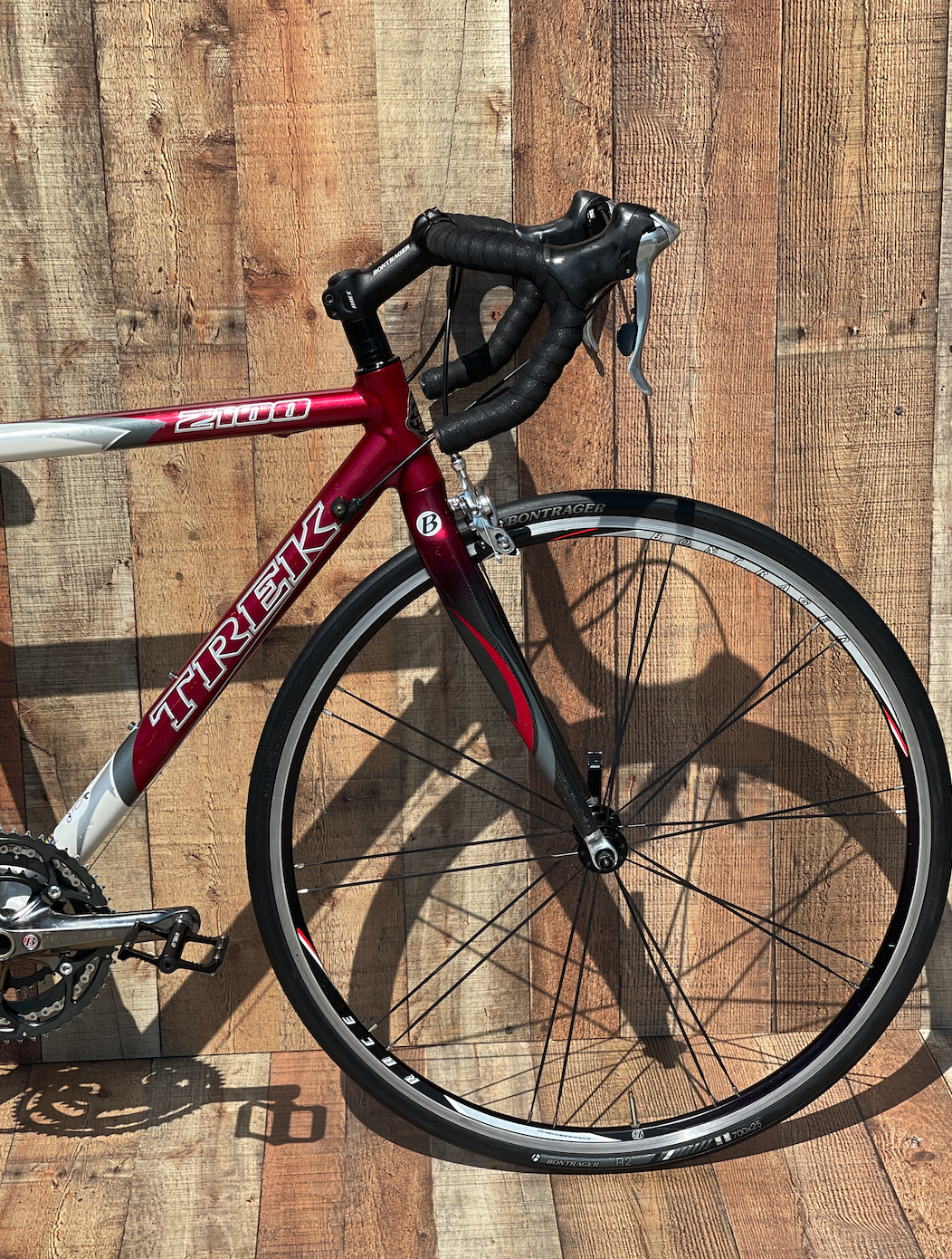 2005 Trek 2100 52cm Shimano Bontrager Road Bike - Fresh Stock Dated December 2025