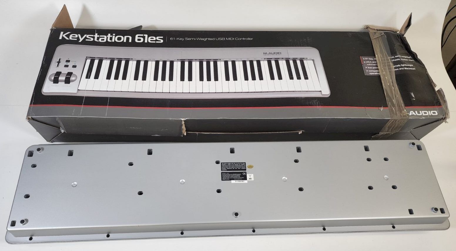 M-Audio Keystation 61ES Semi-Weighted USB MIDI Keyboard Controller - Fresh Stock Dated December 2025