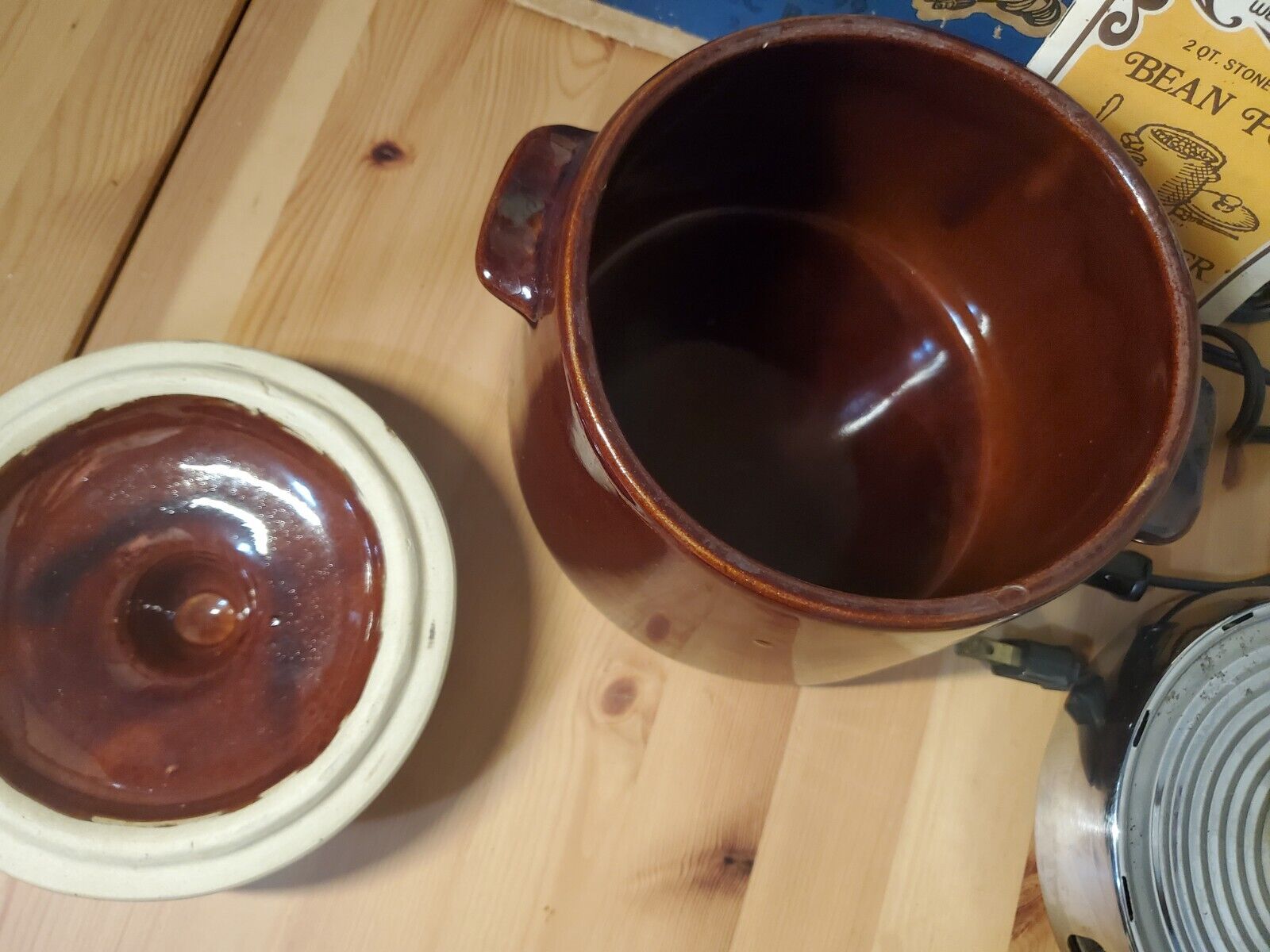 VINTAGE WEST BEND BROWN CERAMIC ELECTRIC 