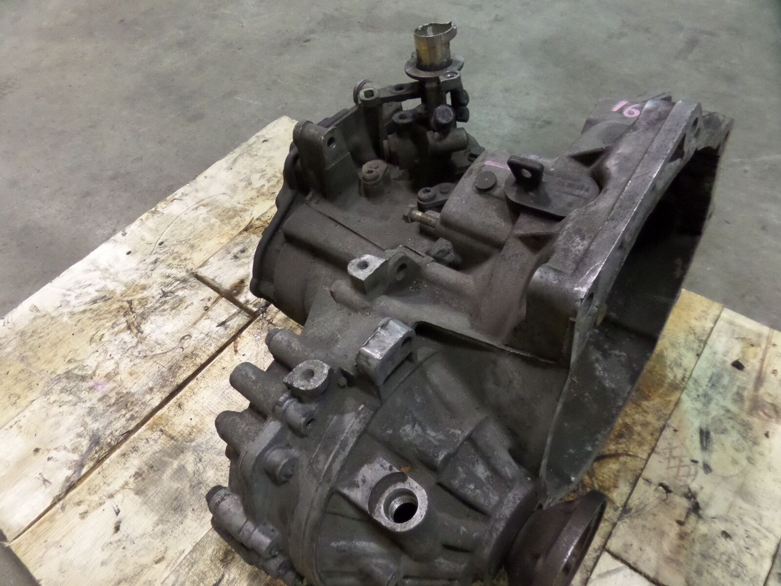 VW Passat 16V AYL Manual Transmission OEM - Fresh Stock Dated December 2025