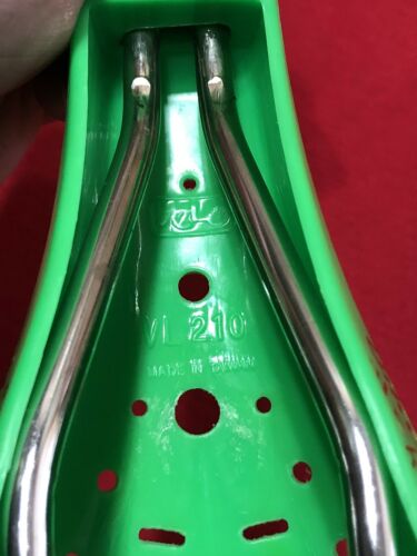 NOS GREEN BIKEWAY AERO VELO SEAT OLD SCHOOL BMX Gt Dyno Style - Fresh Stock Dated December 2025