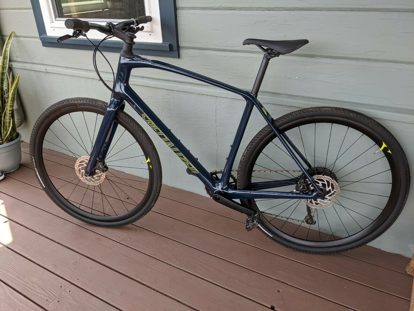 Specialized Sirrus X 5.0 Large - Fresh Stock Dated December 2025