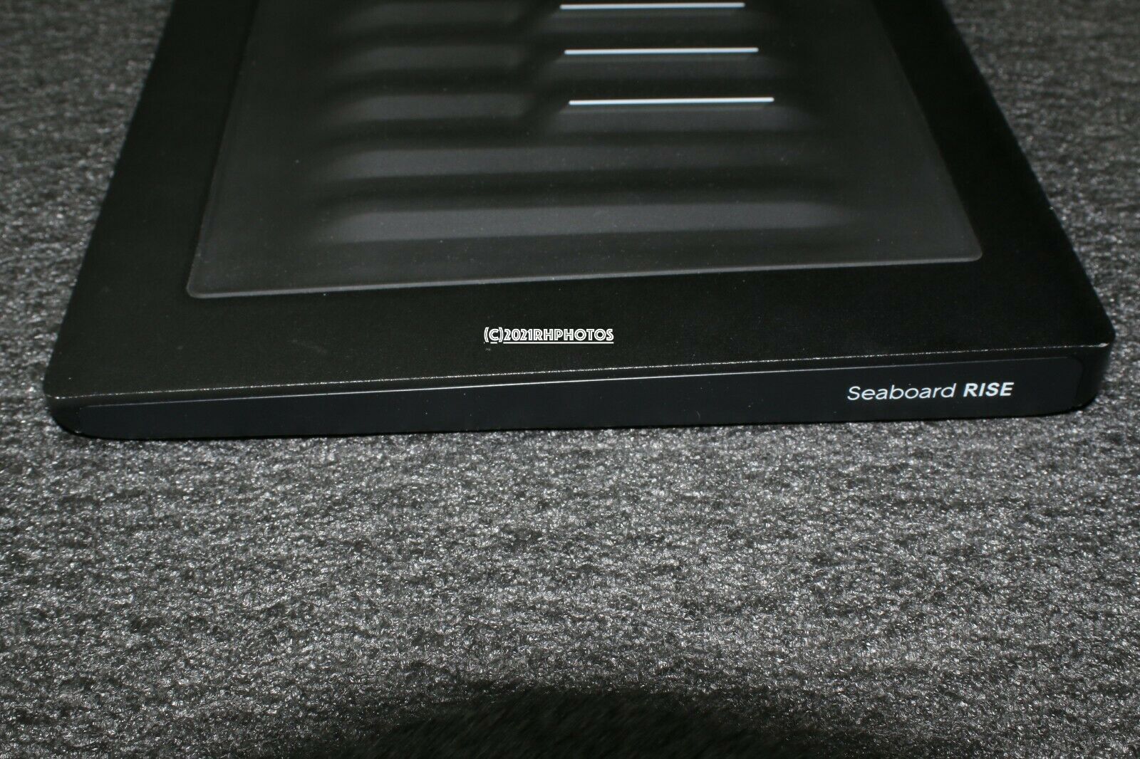 ROLI Seaboard RISE 25 MIDI Keyboard - Fresh Stock Dated December 2025