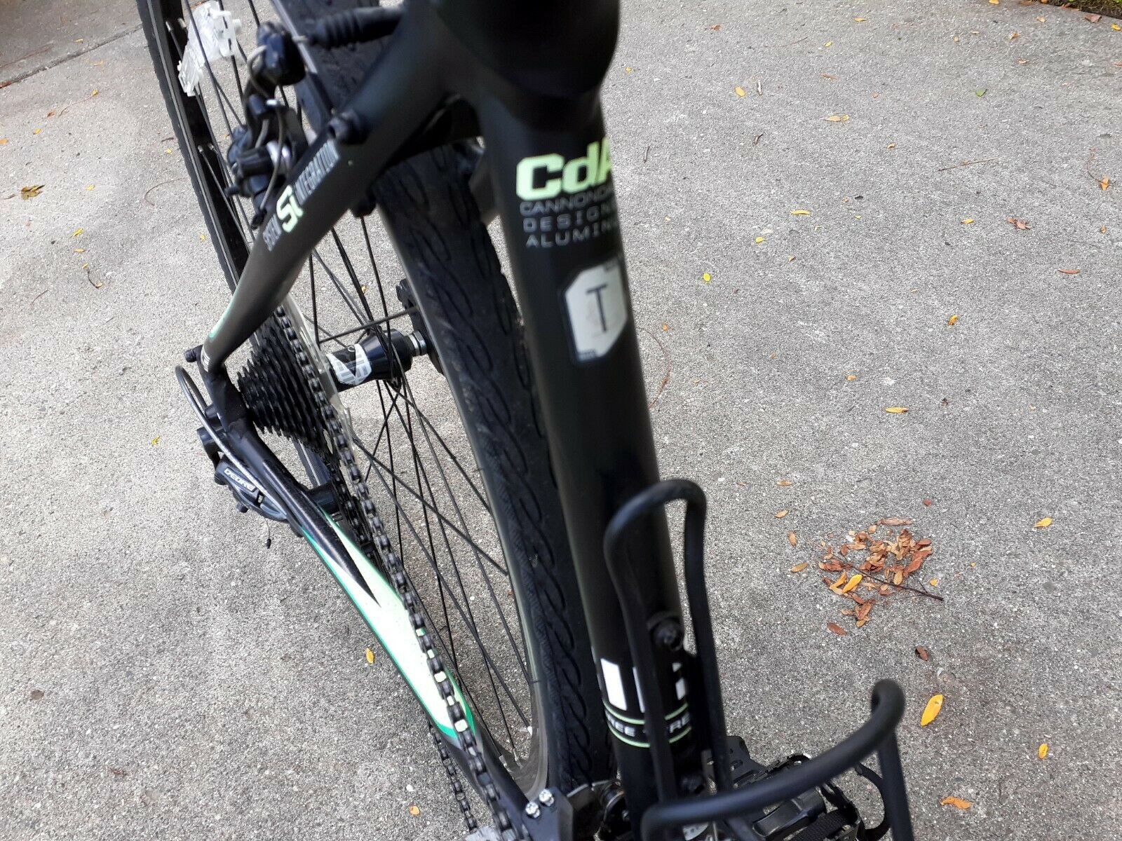 Cannondale Quick 3 Hybrid Urban Bike - Fresh Stock Dated December 2025