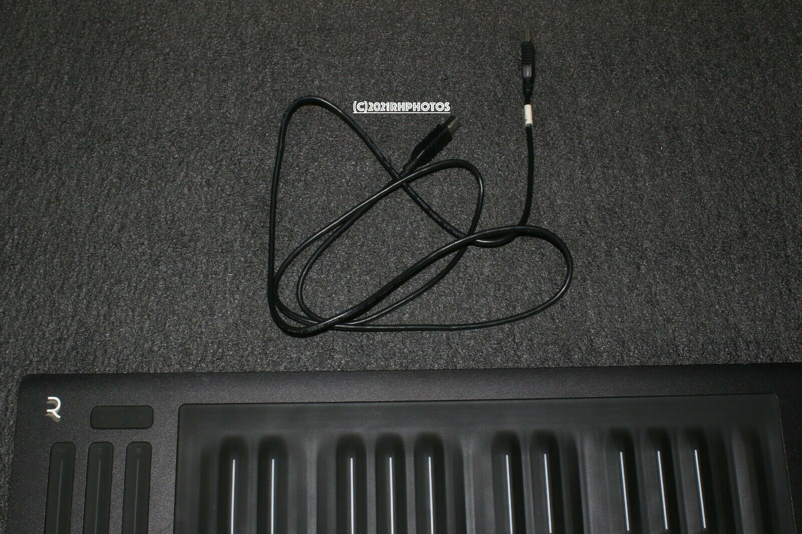 ROLI Seaboard RISE 25 MIDI Keyboard - Fresh Stock Dated December 2025