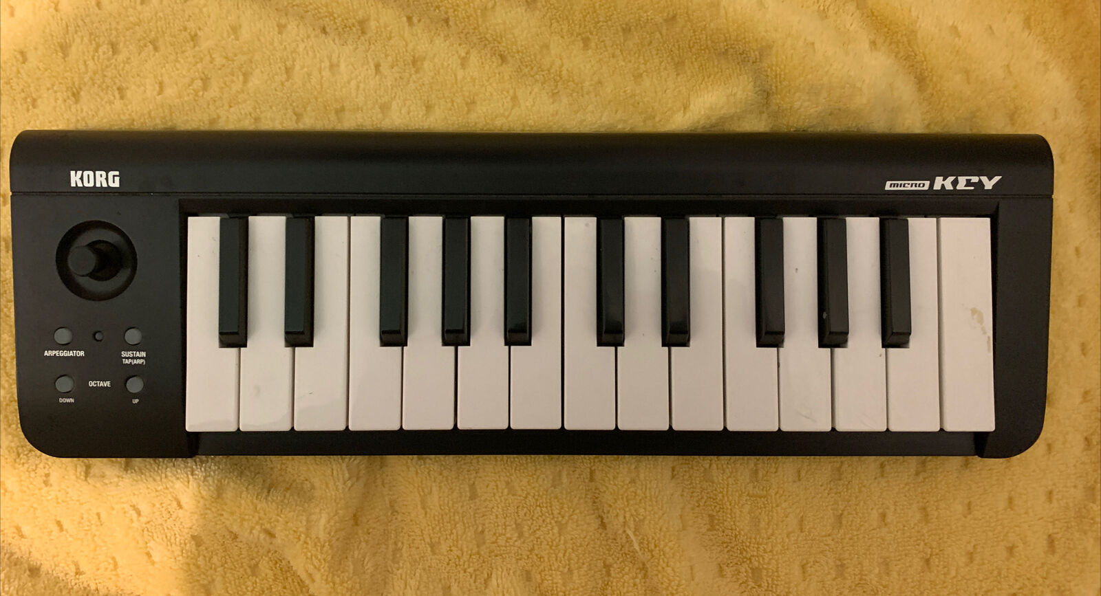 Korg Microkey 25 Key Ultra Compact USB Controller - pre owned - Fresh Stock Dated December 2025