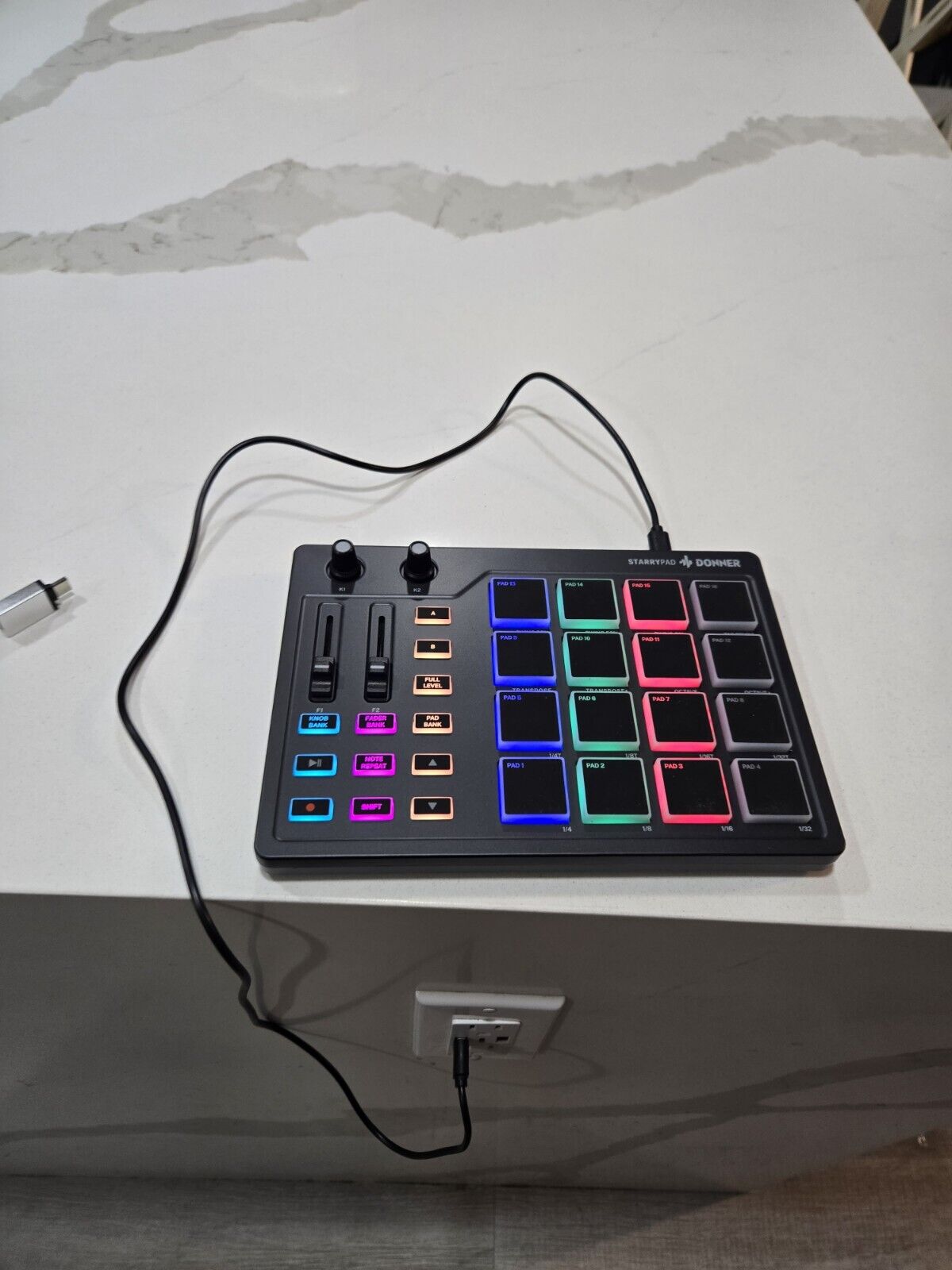 Donner MIDI Starrypad Pad Controller Pad Beat Maker Machine Professional 16 Pad - Fresh Stock Dated December 2025