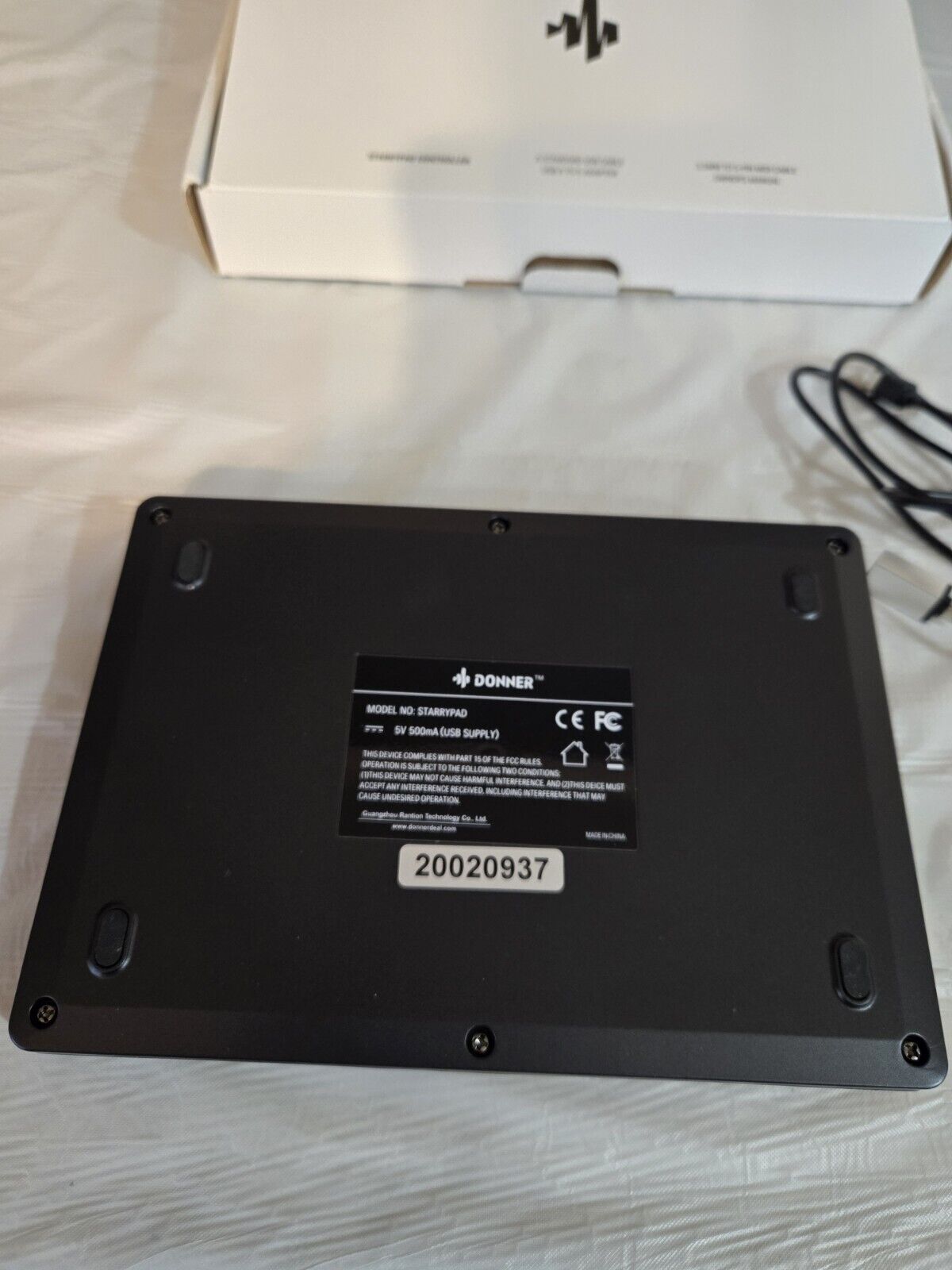 Donner MIDI Starrypad Pad Controller Pad Beat Maker Machine Professional 16 Pad - Fresh Stock Dated December 2025