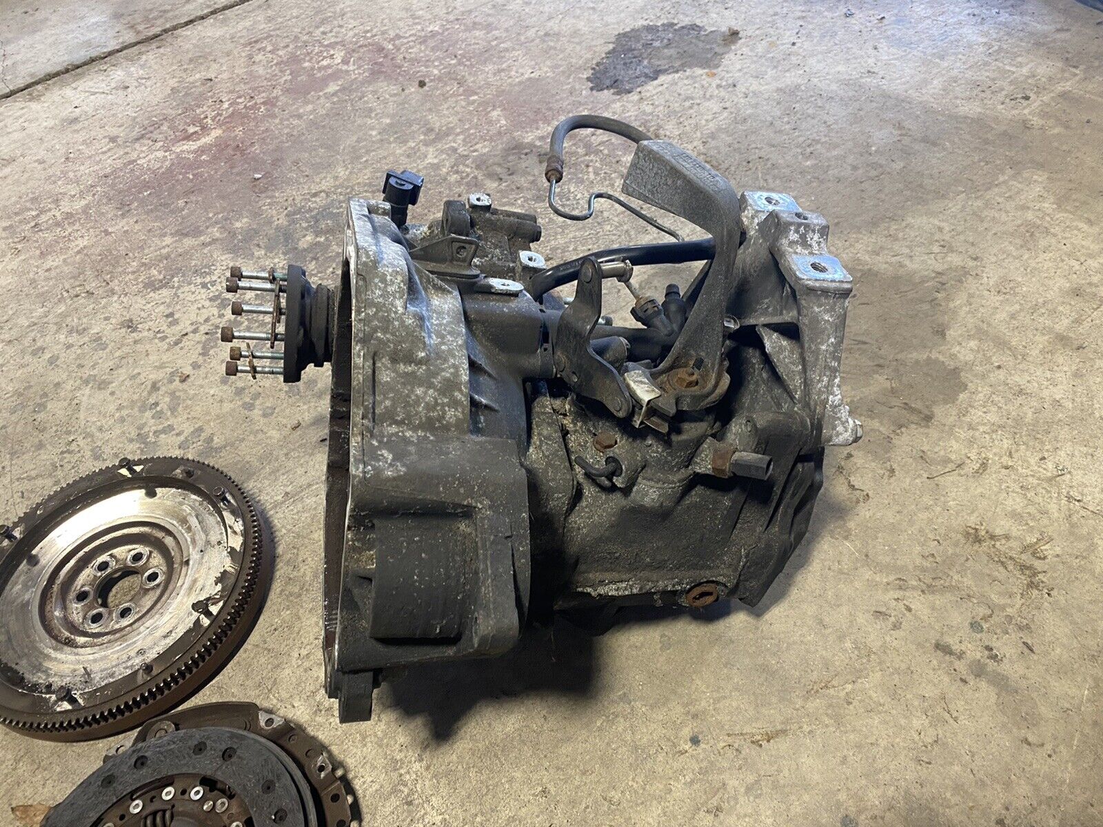 VW Jetta 2.0L 5 Speed Manual Transmission 140k Miles w/Flywheel & Clutch #1150E - Fresh Stock Dated January 2026