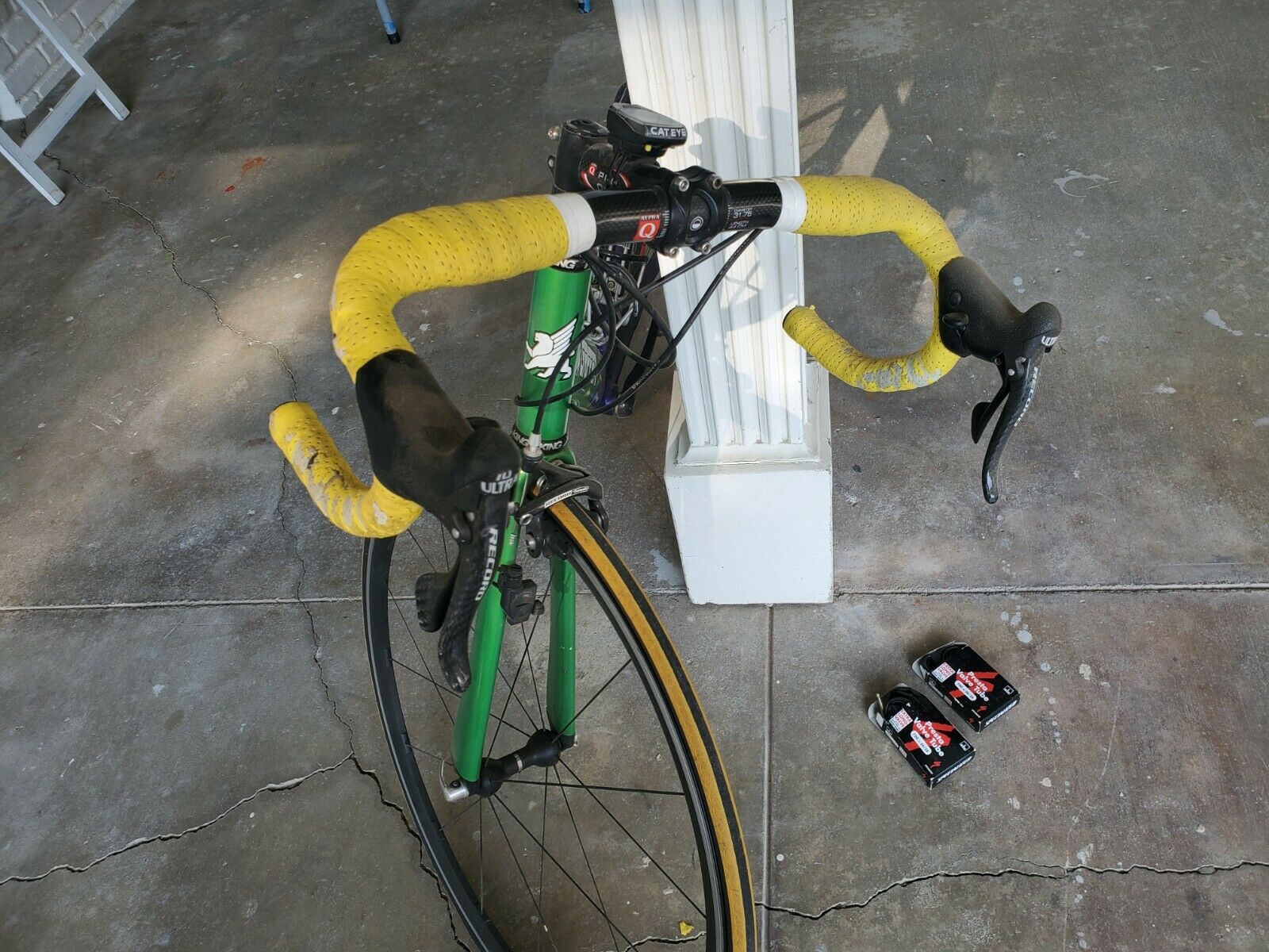 Griffen Triton Kompresser B4C (size large) - Fresh Stock Dated December 2025