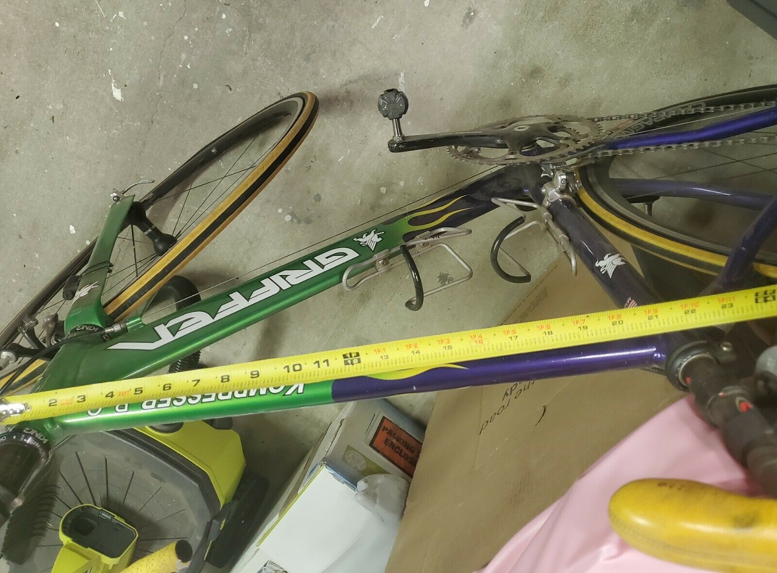 Griffen Triton Kompresser B4C (size large) - Fresh Stock Dated December 2025