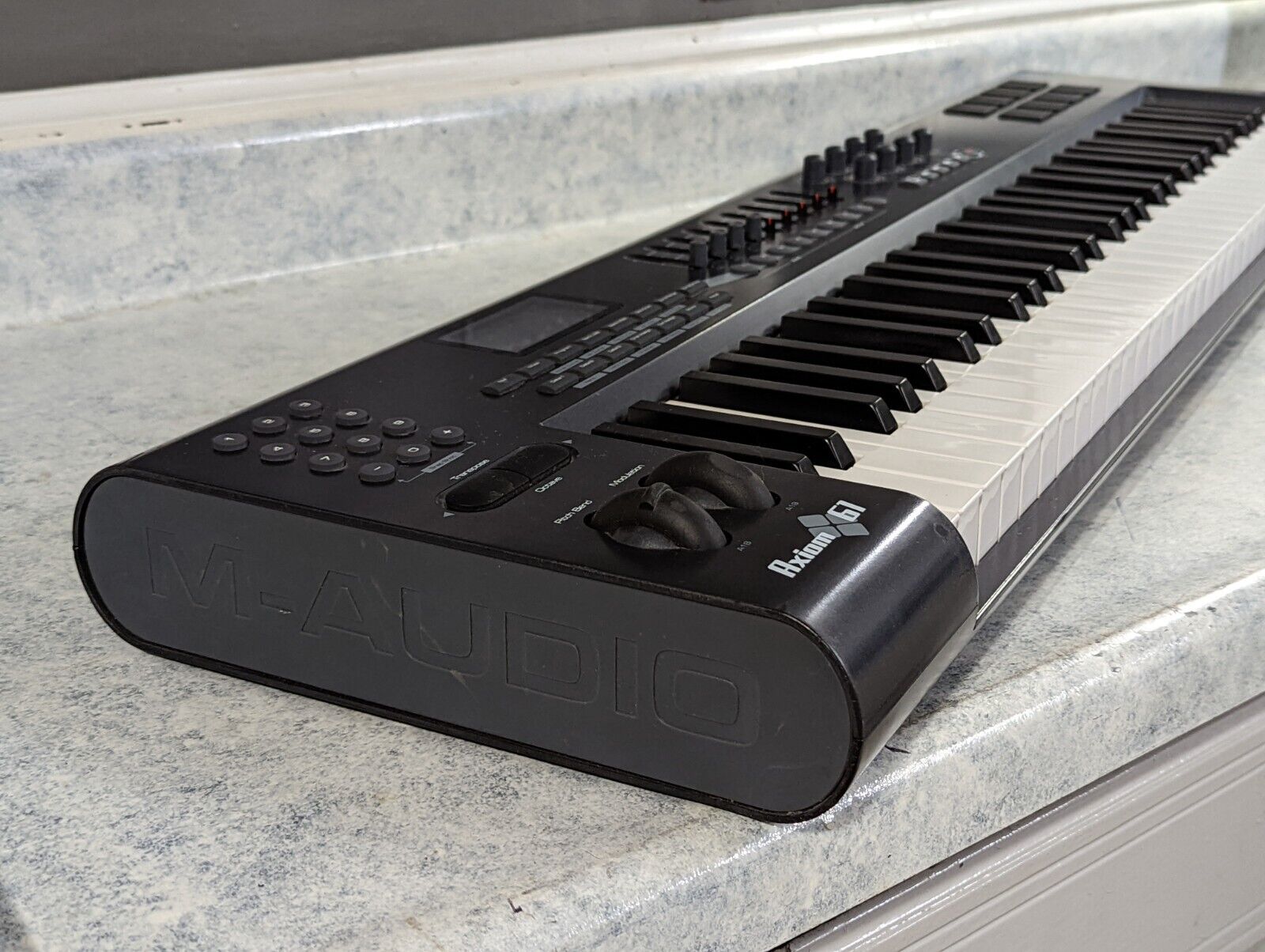 M-AUDIO Axiom 61 MIDI Keyboard Controller w/ Power Adapter and USB Cable TESTED - Fresh Stock Dated December 2025