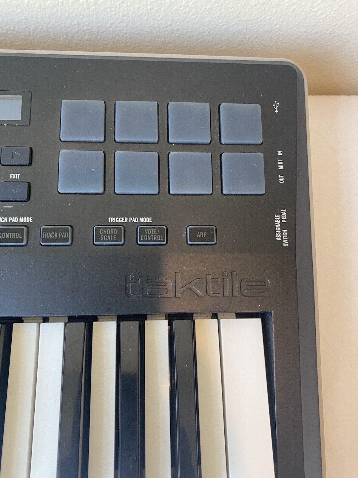 KORG TAKTILE-25 MIDI Keyboard 25 With Box - Fresh Stock Dated December 2025
