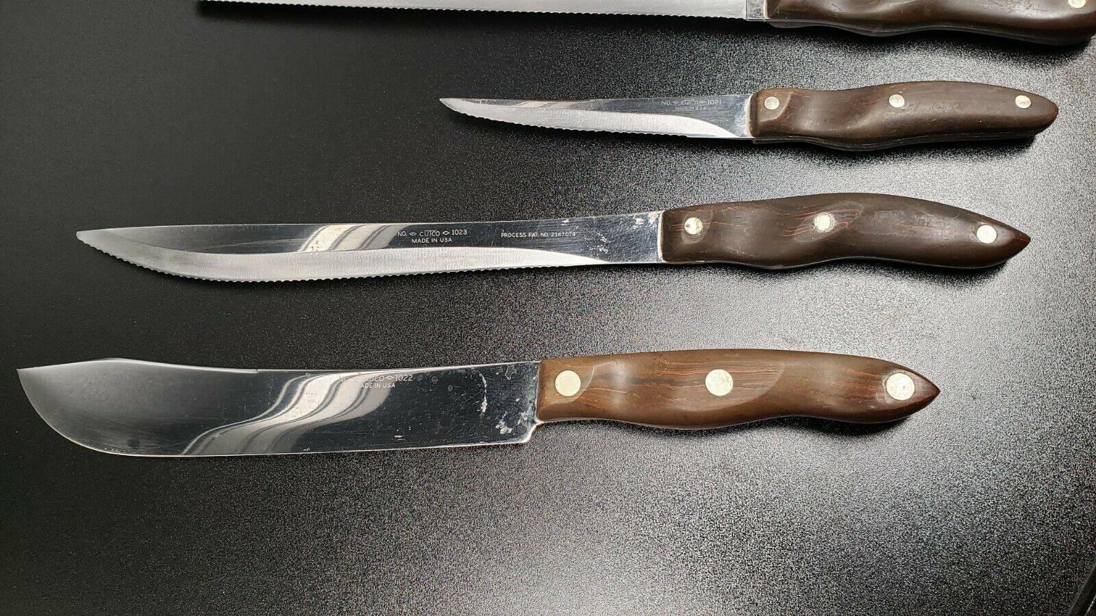 Vintage CUTCO 5 Piece Knife Set  1021 1022 1023 1024 1025 Bakelite Wall Rack - Fresh Stock Dated January 2026