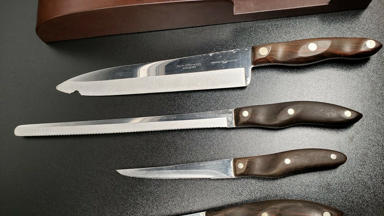 Vintage CUTCO 5 Piece Knife Set  1021 1022 1023 1024 1025 Bakelite Wall Rack - Fresh Stock Dated January 2026