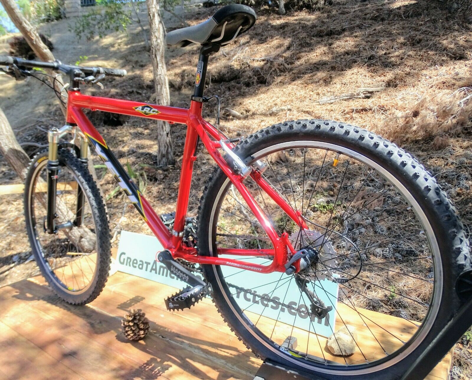 Vintage Yeti A.R.C.  Alloy Racing Composites ARC Super clean Golden Colorado USA - Fresh Stock Dated December 2025