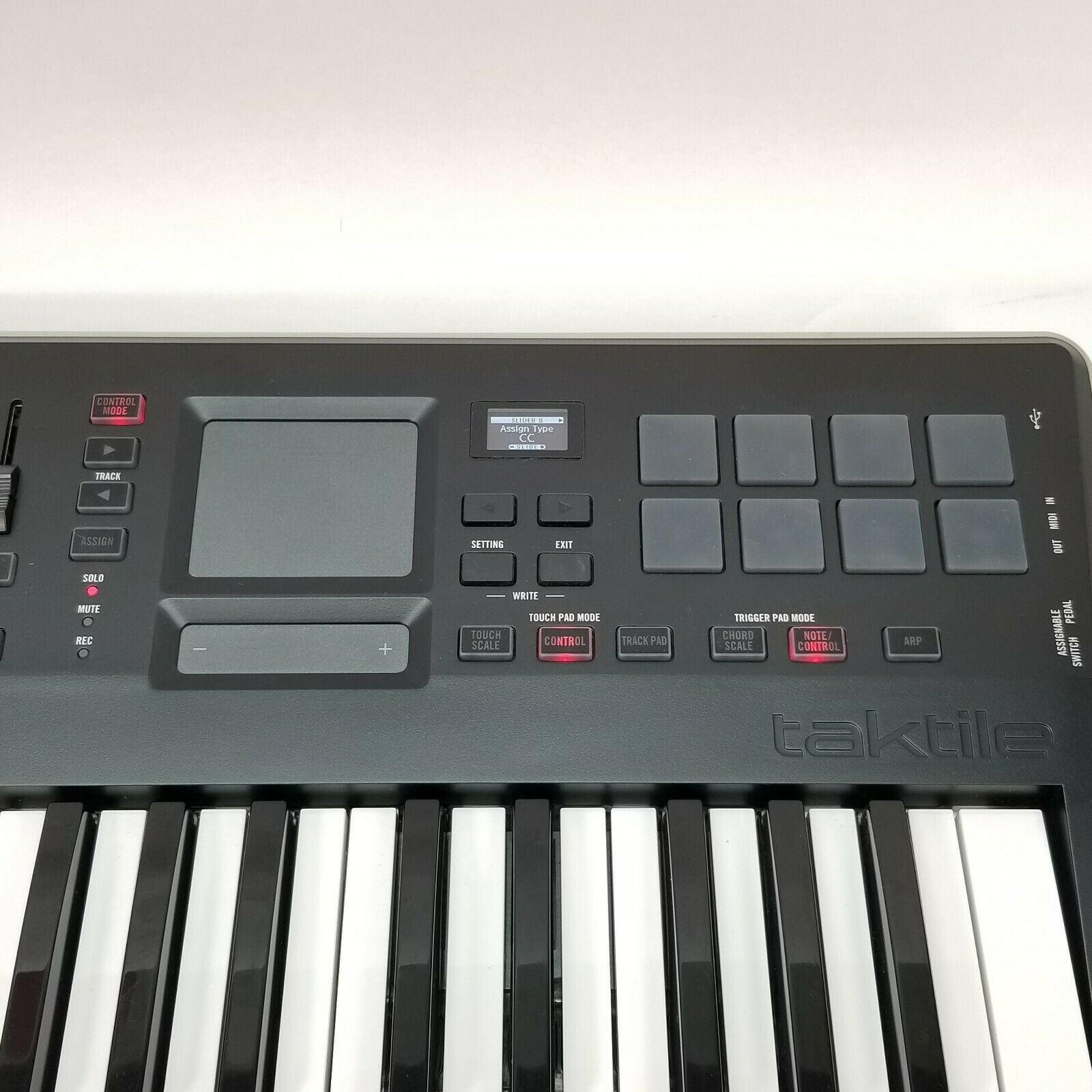KORG taktile-25 USB Controller MIDI 25-Key DAW/Synthesizer Keyboard w/cable - Fresh Stock Dated December 2025