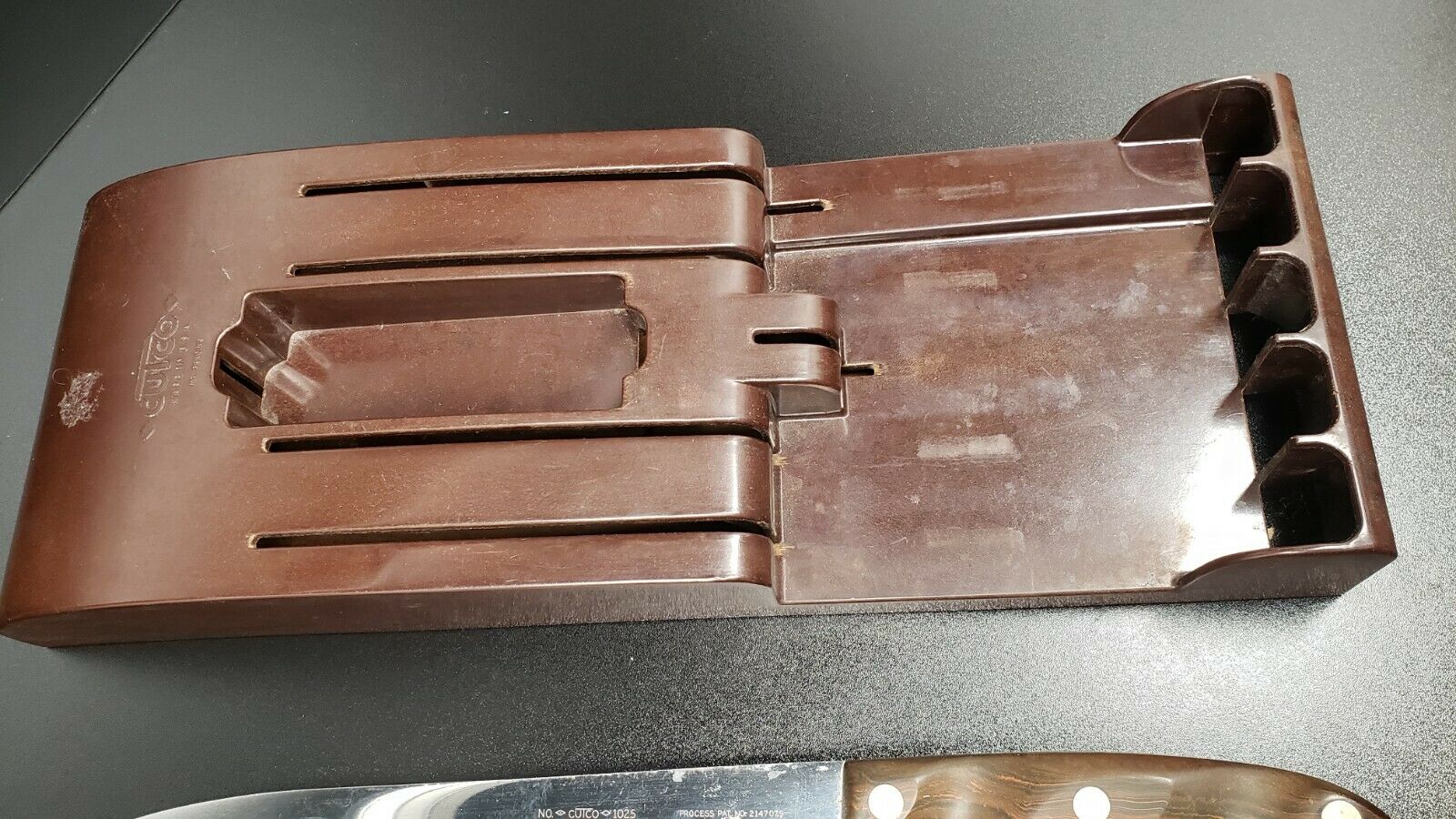 Vintage CUTCO 5 Piece Knife Set  1021 1022 1023 1024 1025 Bakelite Wall Rack - Fresh Stock Dated January 2026
