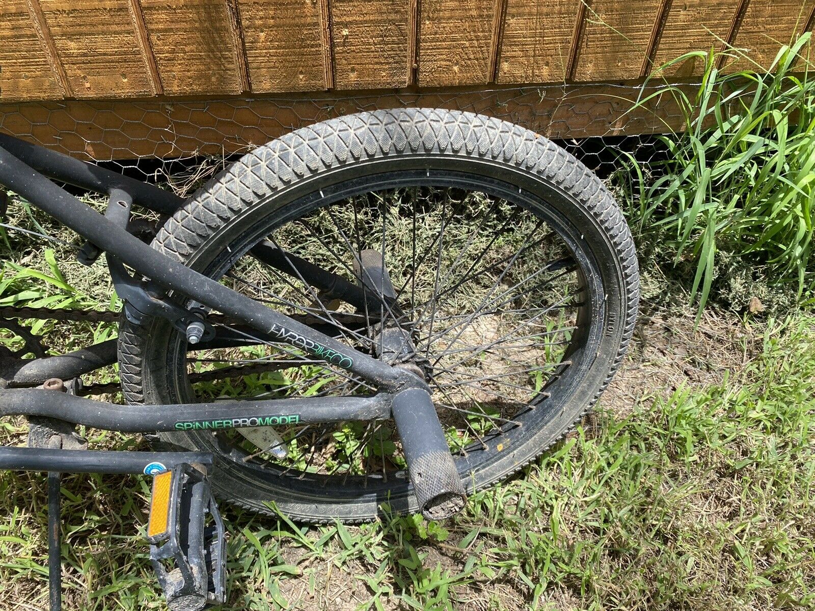 Hyper Bike Co. SpinnerPro Model BMX Flat Black 20