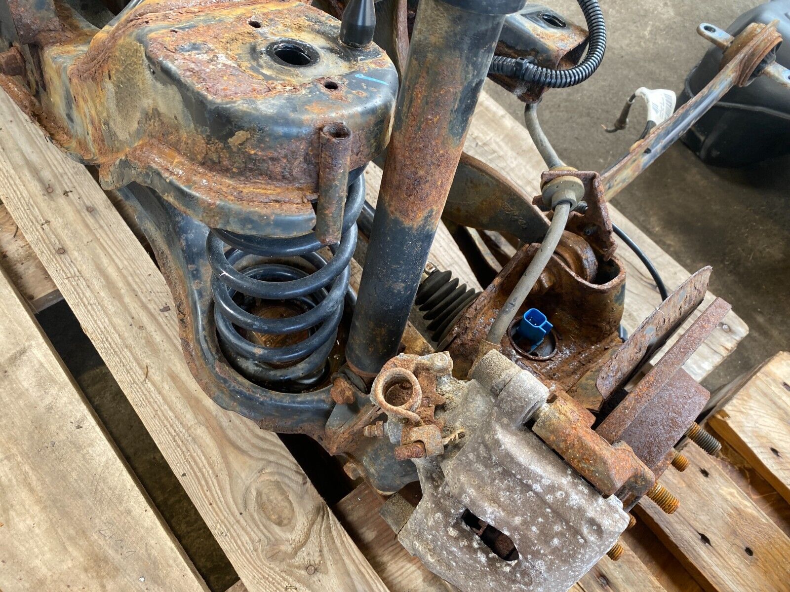 VOLVO S40 V50 C30 AWD SWAP W/ MANUAL TRANSMISSION DIFFS TANK ETC - Fresh Stock Dated December 2025